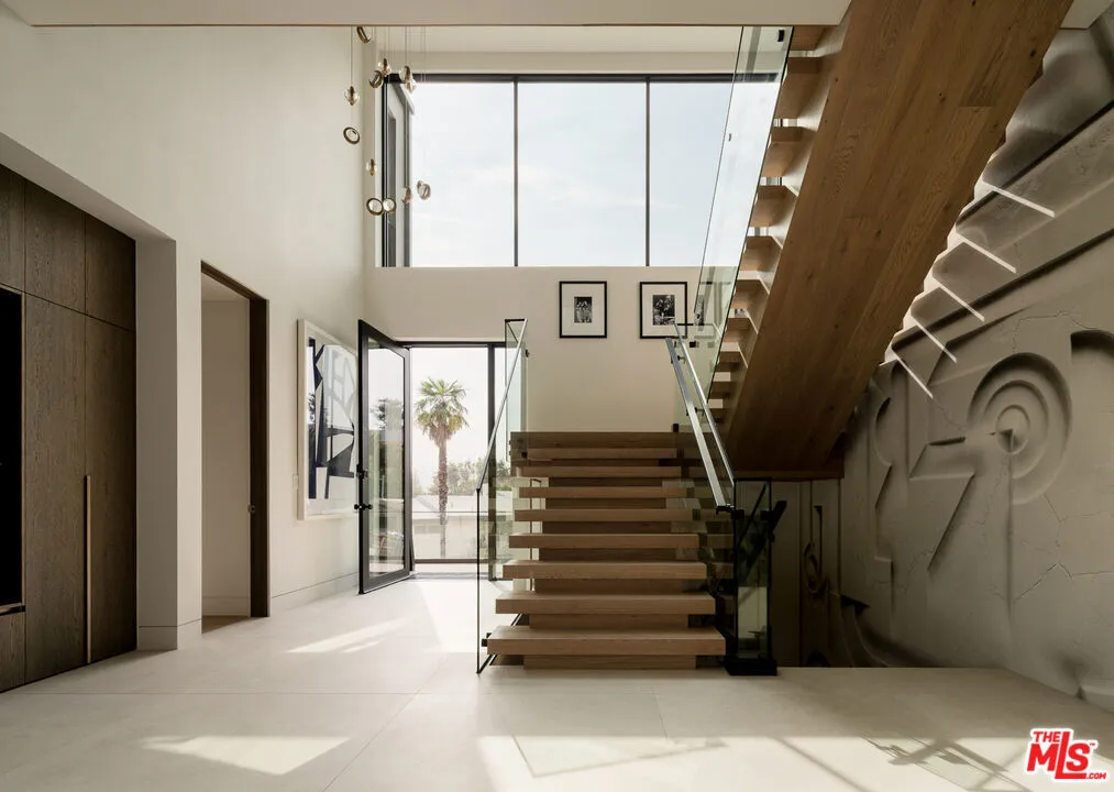 9919 Girla Way, Los Angeles, California 90064 home-pic-2